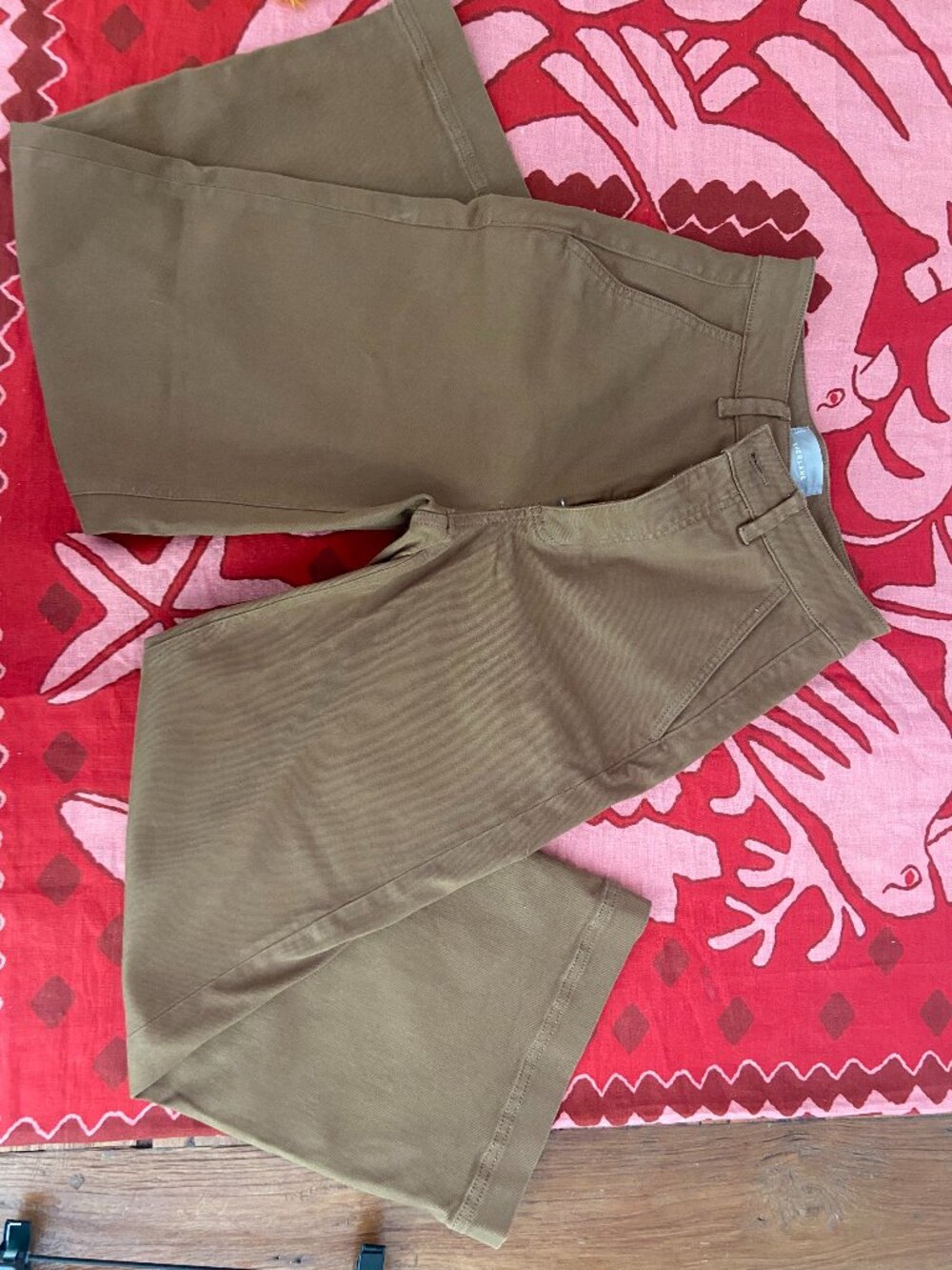 Everlane brown wide leg cropped khaki pants